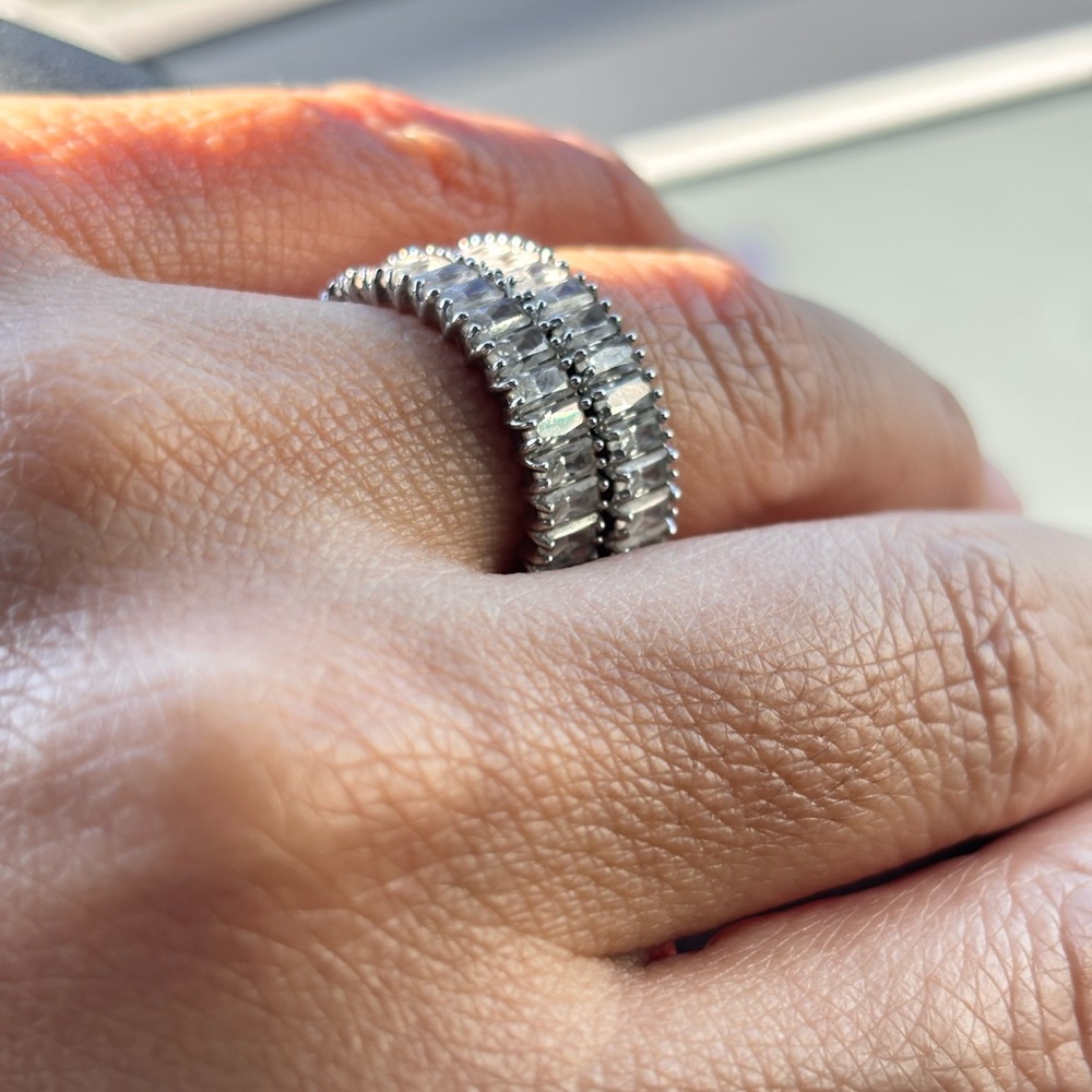 2 Swarovski baguette stacking rings
